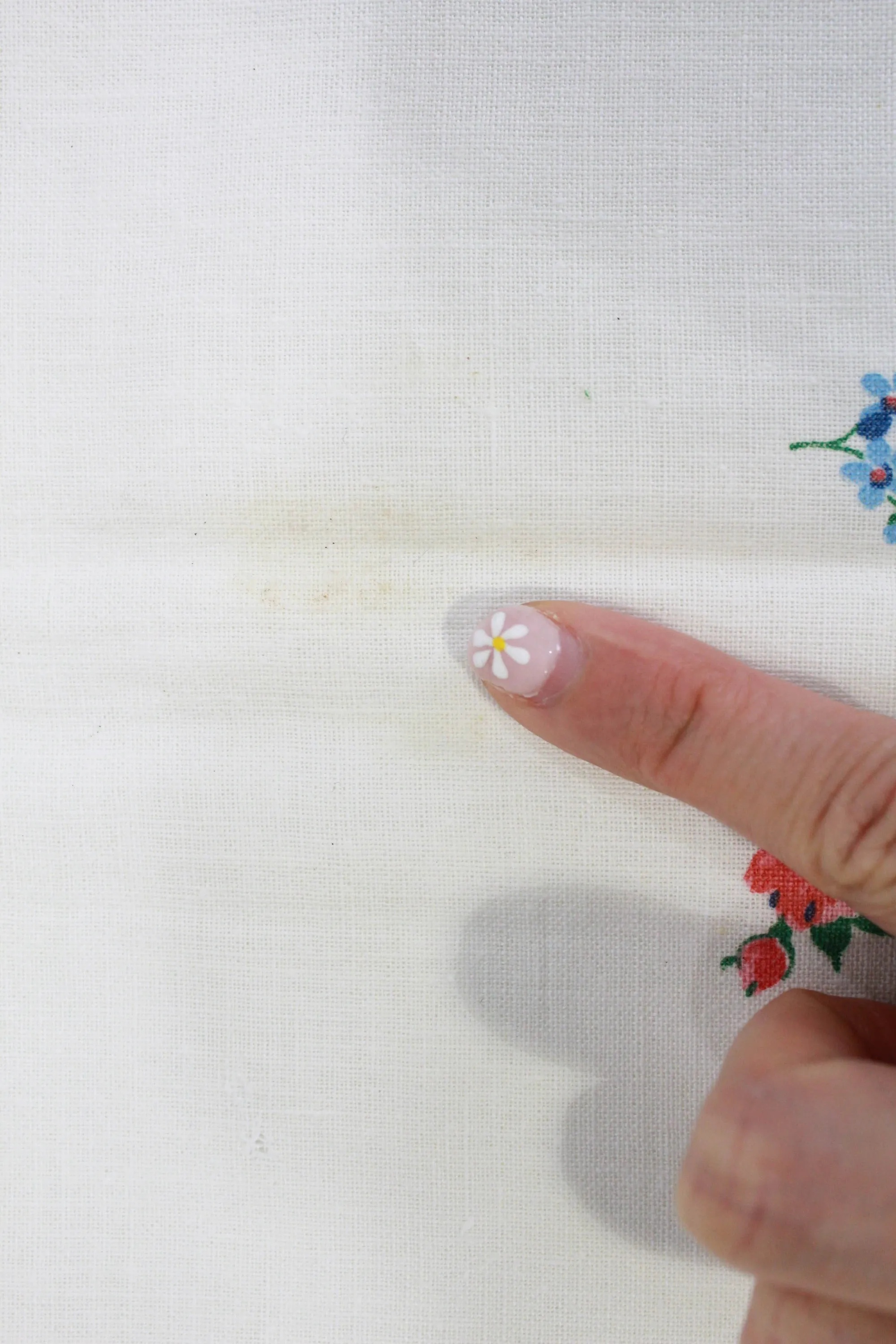 1940s Border Print Feedsack, Blue and Pink Flowers, Cotton Sewing Fabric