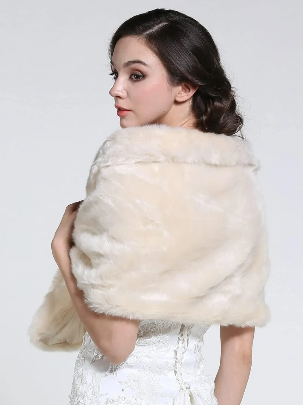 Aukmla Women's Wedding Fur Wraps and Shawls Bridal Fur Stoles Scarf with Rhinestones Brooch for Bride and Bridesmaids