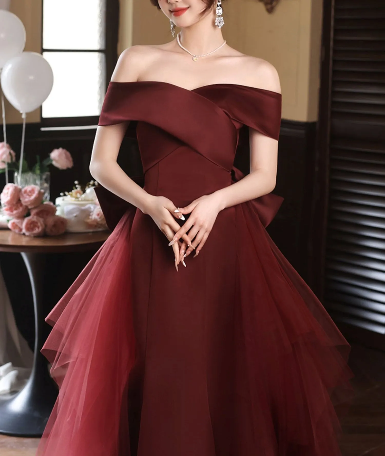 Meshki gown (PREORDER/ 2 colours)